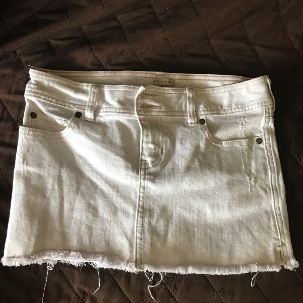 Abercrombie aunthentic brand